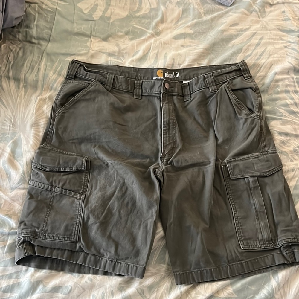 Size 44 mens Carhartt shorts